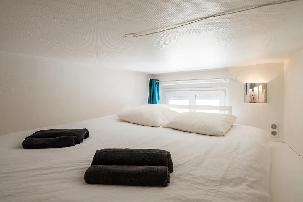 Saxe And The City , Downtown Lyon Apartment France